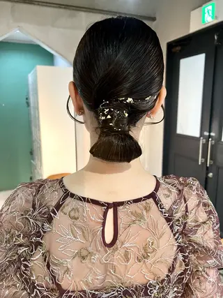 ロング ヘアアレンジ ツキノキ ミナのヘアスタイル
