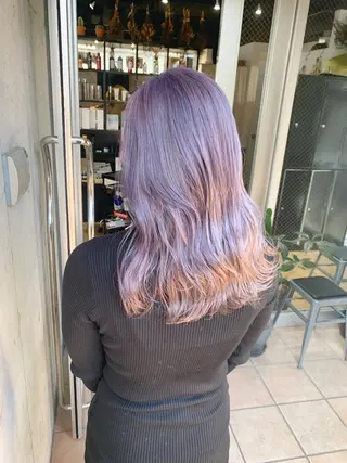 ロング カラー ミルクティーベージュ ブリーチ 店長 清水のヘアスタイル