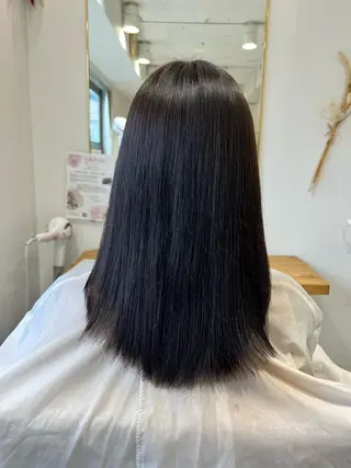 カラー 西川 明李のヘアスタイル