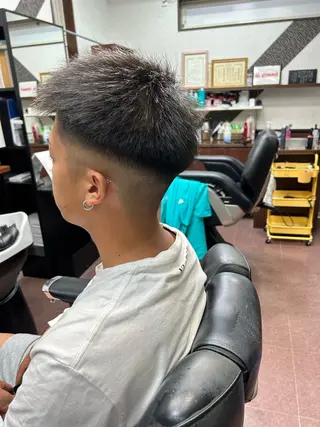 ショート メンズ 河野 敬之のヘアスタイル