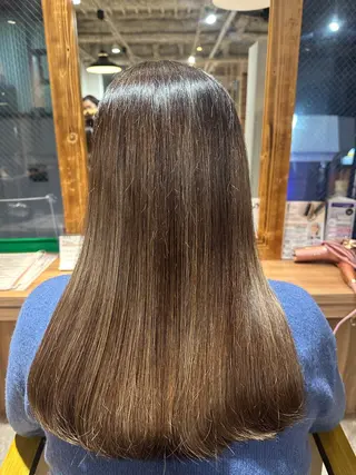 ロング カラー カイン トゥゾーのヘアスタイル