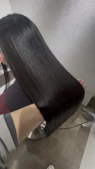 ロング 服部飛鳥 縮毛矯正 髪を綺麗にする人 栄のヘアスタイル