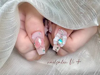 ネイル ✨Nailsalon Vi+✨のネイルデザイン