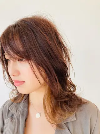 セミロング カラー PazRood 山下のヘアスタイル