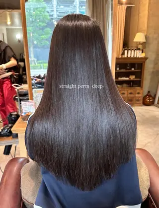 ロング 寺田 彩芽のヘアスタイル