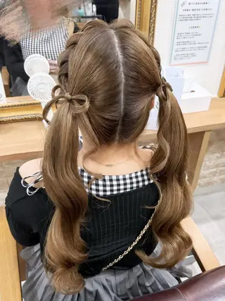 ヘアアレンジ セットサロンCURE 🩵あんみのマツエク・マツパデザイン