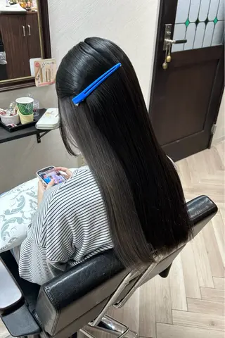 ロング カラー 原田 歩実のヘアスタイル