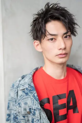 ショート パーマ メンズ ⚡メンズパーマフ ェードカットTomyのヘアスタイル