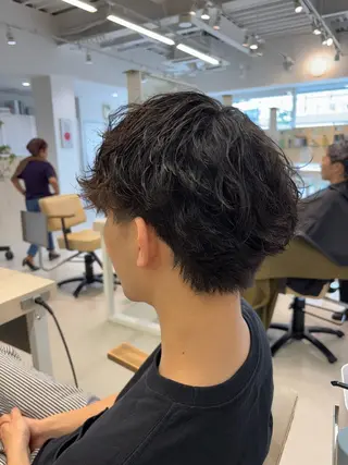 パーマ メンズ ニュアンスパーマ/ フェザー/マッシュのヘアスタイル