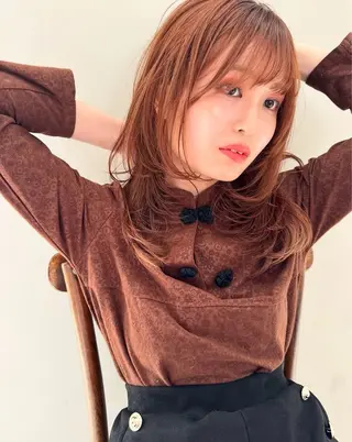 セミロング 曲がるストレート/ レイヤー/大野真央のヘアスタイル