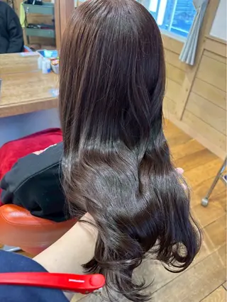 ロング カラー 藤本 結羽のヘアスタイル