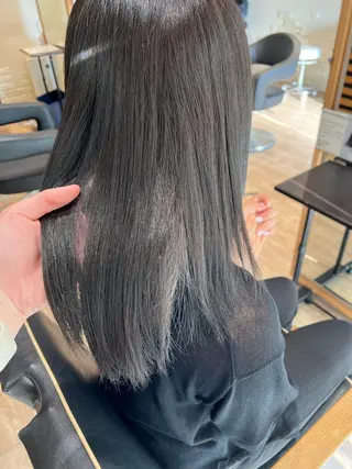 カラー 早川 真幸のヘアスタイル