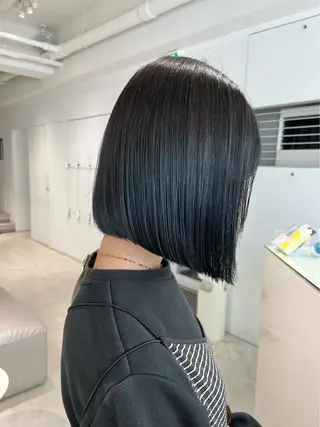 ミディアム Louwe 小島のヘアスタイル