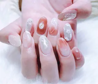 ネイル MoonNail ユリ🌸のネイルデザイン