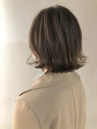 ミディアム カラー 上品な大人レイヤー 🍀渋谷🍀濱口敬太のヘアスタイル