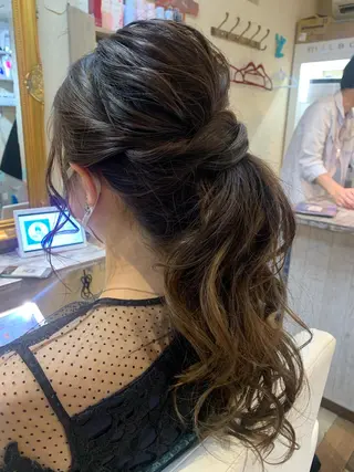 ロング ヘアアレンジ 林 友美のヘアスタイル