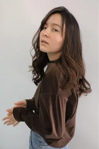 セミロング Endearing 銀座/レイヤーカットのヘアスタイル