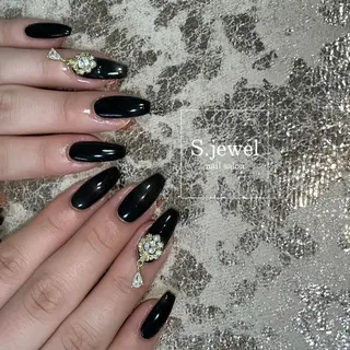 ネイル S. JEWELのネイルデザイン
