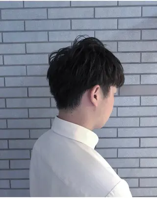 ショート パーマ メンズ 中村 よしひでのヘアスタイル