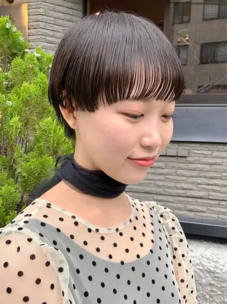 ショート カラー ブリーチ😼 ボブ✍️レイヤーのヘアスタイル