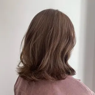 ミディアム カラー 村山 美空のヘアスタイル