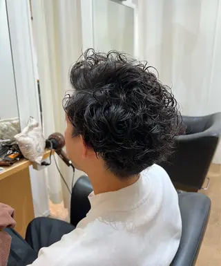 パーマ メンズ 吉田 新平のヘアスタイル
