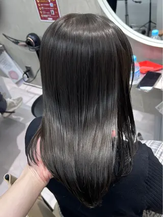 ミディアム 仲川 沙希のヘアスタイル
