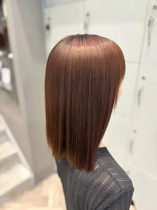 セミロング カラー earth銀座 青山🩵のヘアスタイル