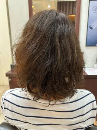ミディアム 我満 宏映のヘアスタイル