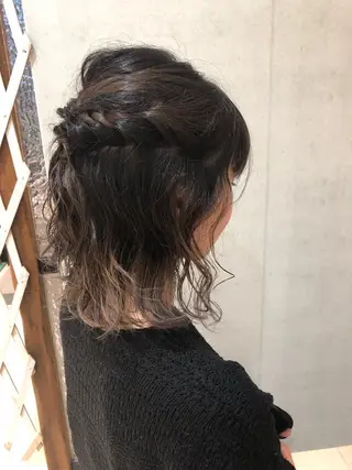 ミディアム カラー ヘアアレンジ 樋渡 侑希のヘアスタイル