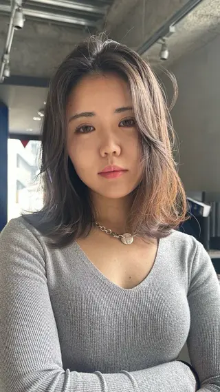 ミディアム KA SU MIのヘアスタイル