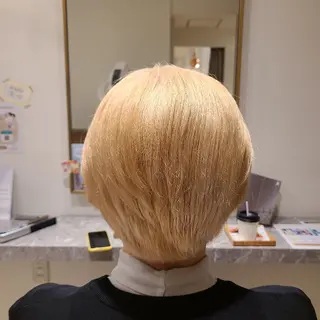 ショート カラー 中井 啓悟のヘアスタイル
