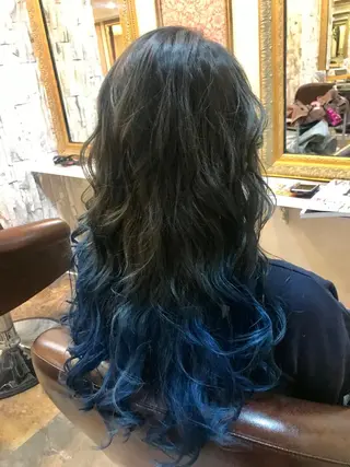 ロング カラー 岩谷/ブリーチ 🪽透明感カラーのヘアスタイル