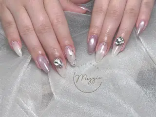 ネイル Maggie Nail🦩のネイルデザイン
