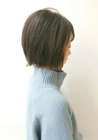 ミディアム 山田 智加のヘアスタイル