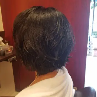 ミディアム パーマ 麻里 杏彩のヘアスタイル