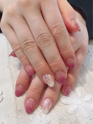 ネイル ビジューバイアクイユ ネイルズ　東中野店のネイルデザイン