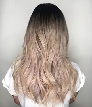 ロング カラー レイヤーカット BLend 渋谷のヘアスタイル