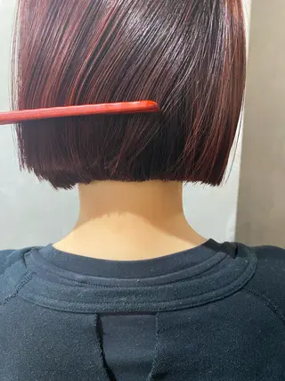 ショート カラー ツキノキ ミナのヘアスタイル