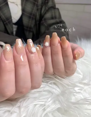 ネイル each Hibikiのネイルデザイン