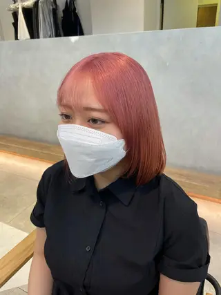 カラー 🎀ボブ＋ハイトーン シュカ👶🏻のヘアスタイル