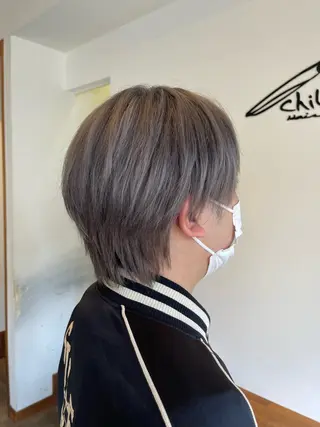 ショート chill out 甲斐千尋のヘアスタイル