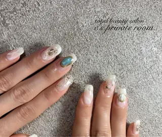 ネイル LAVISH nail salonのネイルデザイン