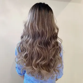 ロング カラー 岩崎 よしの /BRAT/築地口のヘアスタイル