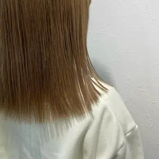 セミロング カラー shiho .のヘアスタイル