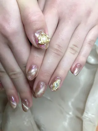 ミディアム ネイル Reonail 💕Kana💕のネイルデザイン