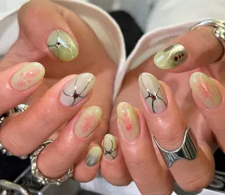 ネイル Pure&Rich Nailのネイルデザイン