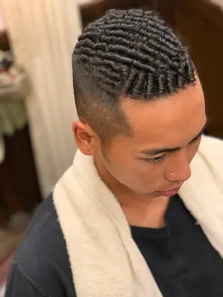 ショート 花山 薫のヘアスタイル