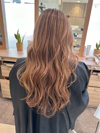 ロング カラー 勝見 美春のヘアスタイル