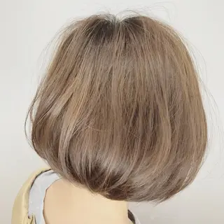 ショート カラー 上田 篤史のヘアスタイル
